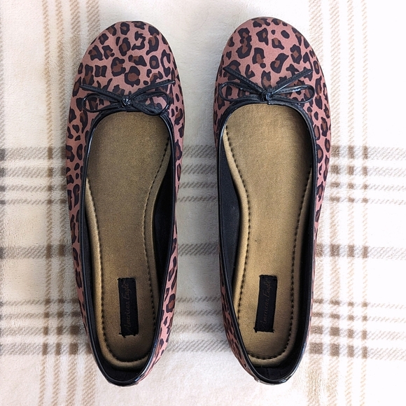 American Eagle Animal Print Ballet Flats - Picture 9 of 9